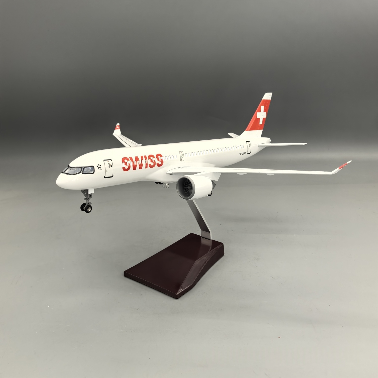 1/100 Scale Air Swiss A220-300 - Model Kit Aircraft ulasan dan harga